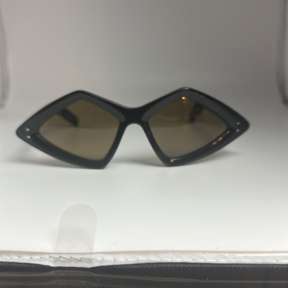 Authentic Gucci Geometric Sunglasses main image 7